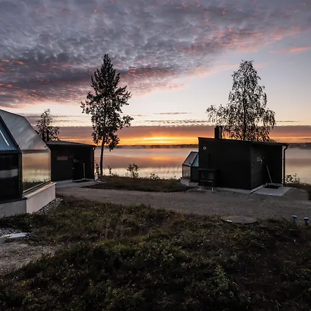 Hotel Arctic Igloos 5*